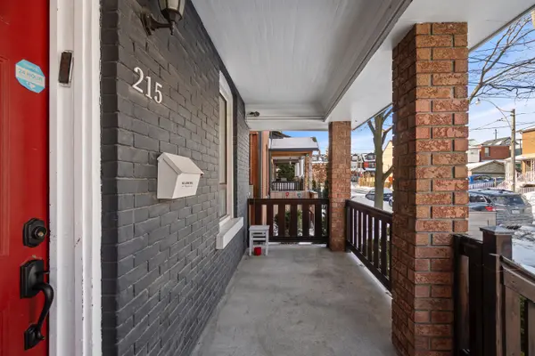 215 Yarmouth RD, Toronto W02, ON M6G 1X5