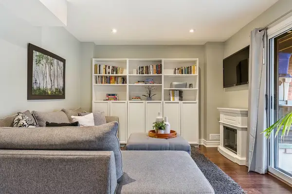 1080 WALDEN CIR #65, Mississauga, ON L5J 4J9