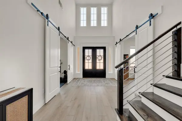 520 Bonnards Peak Road, Burleson, TX 76028