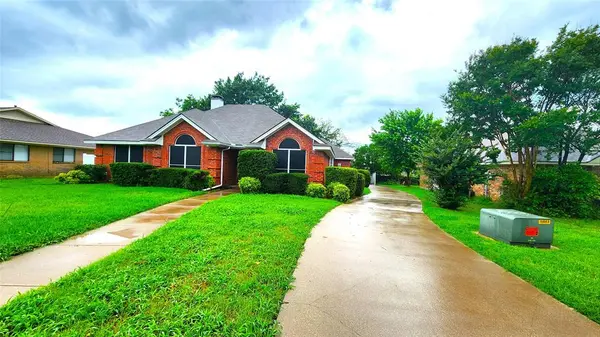 3817 Yellowstone Place, Denton, TX 76209