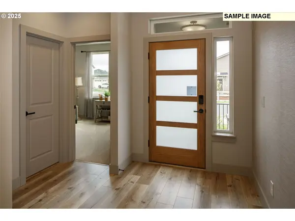 2064 S RIVER RD, Kelso, WA 98626