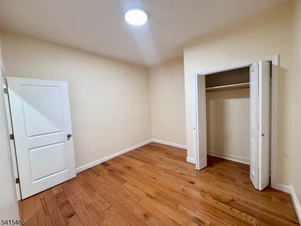 58 S 21St St, Kenilworth Boro, NJ 07033