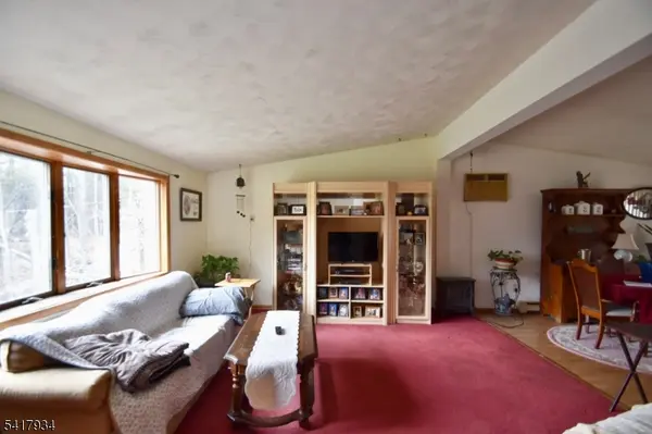 37 Jones Ln, Hardwick Twp., NJ 07825