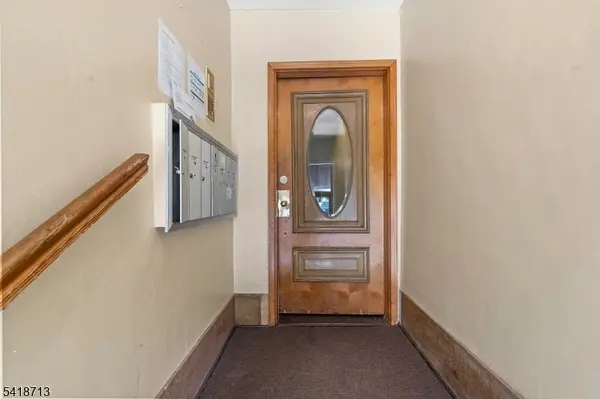 250 Clendenny Ave #4, Jersey City, NJ 07304