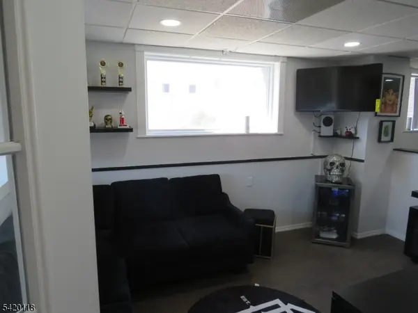 220 S Main St, Manville Boro, NJ 08835