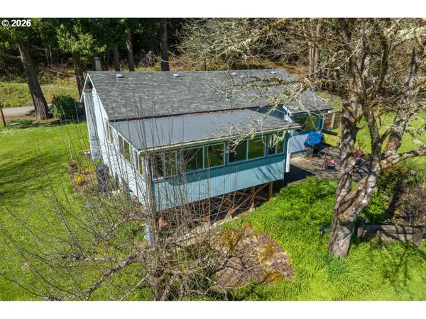 13818 LOON LAKE RD, Reedsport, OR 97467