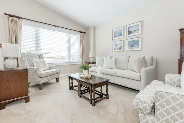 40 Fairway CRES, Wasaga Beach, ON L9Z 1B8