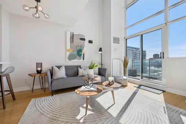 200 Manitoba ST #409, Toronto W06, ON M8Y 4G7