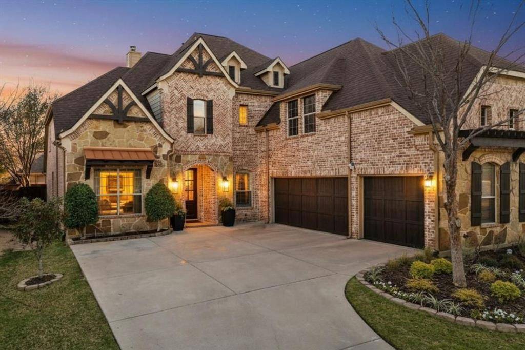 810 Senna Drive, Lantana, TX 76226