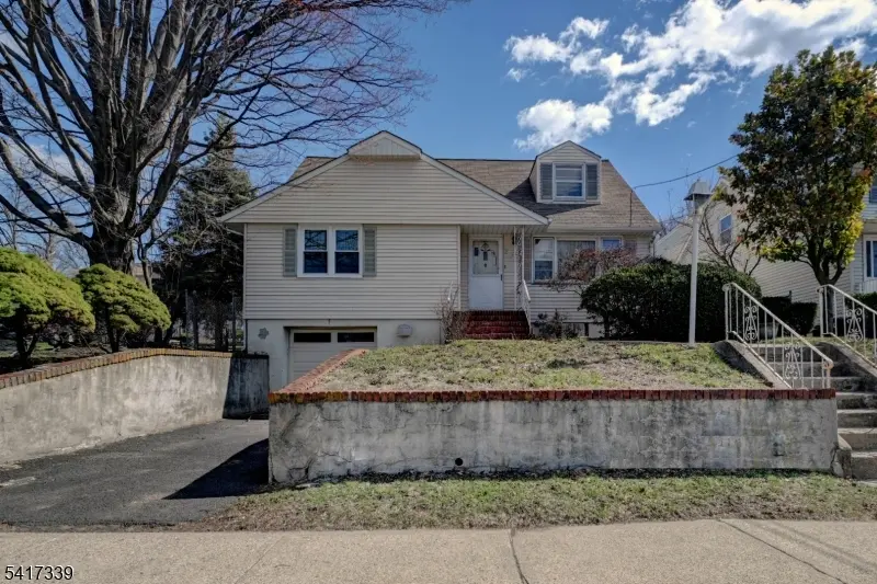 274 Gaston Ave, Garfield City, NJ 07026