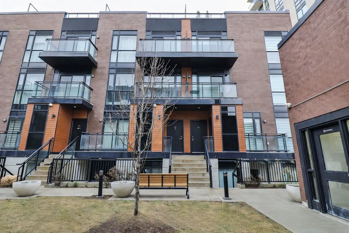 5279 Highway 7 RD #803, Vaughan, ON L4L 0J1