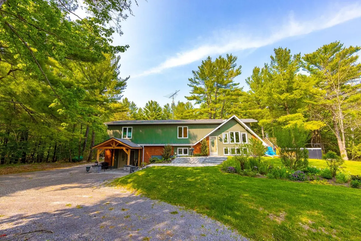 1559 North Belmont Concession, Havelock-belmont-methuen, ON K0L 1Z0