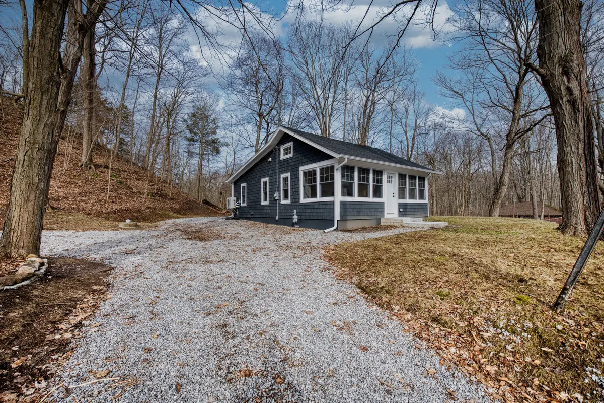 212 Holloway Bay RD, Port Colborne, ON L0S 1R0