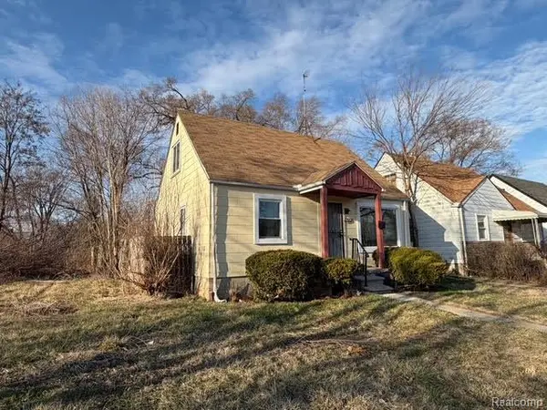 16828 W Chicago ST, Detroit, MI 48228