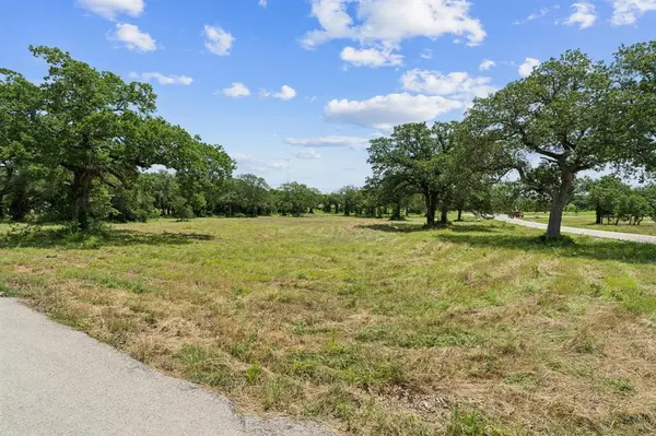 600 Nyoka Bend, Weatherford, TX 76087