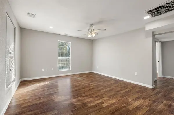 202 S Dunbar Lane, Emory, TX 75440