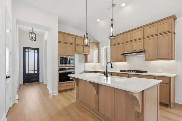 2068 Cuellar Way, Van Alstyne, TX 75495