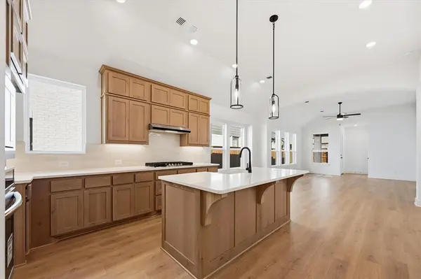 2068 Cuellar Way, Van Alstyne, TX 75495