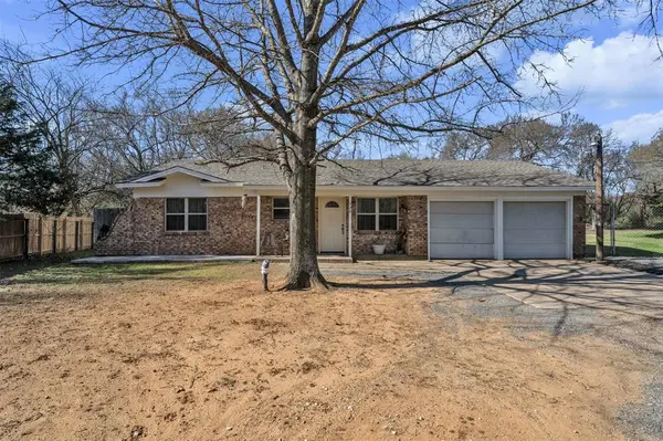 329 Lorene Street, Burleson, TX 76028