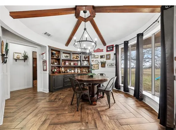 5087 S FM 69, Como, TX 75431