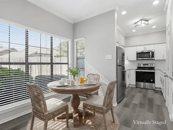 411 Pebble Way #148, Arlington, TX 76006