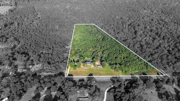 5215 State HWY 7 E, Center, TX 75935