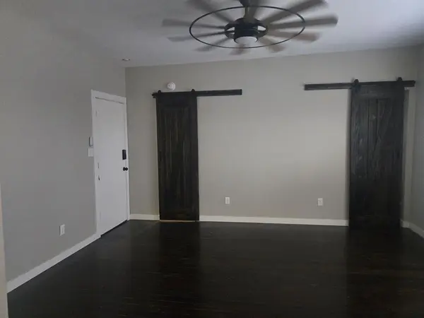 707 NW 4th Avenue #202, Mineral Wells, TX 76067