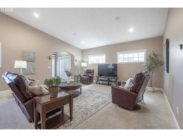 5960 MONTEVALLO ST SE, Salem, OR 97306