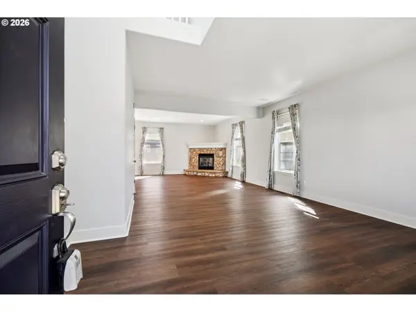 698 NW HERTEL ST, Hillsboro, OR 97124