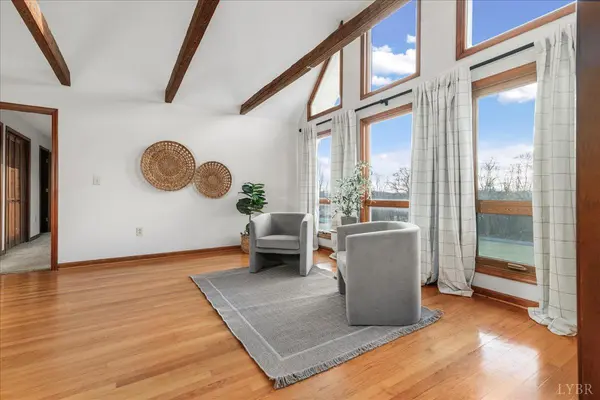 4087 Lowry RD, Goode, VA 24556