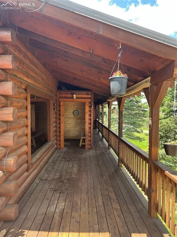 87 Thompson RD, La Veta, CO 81055