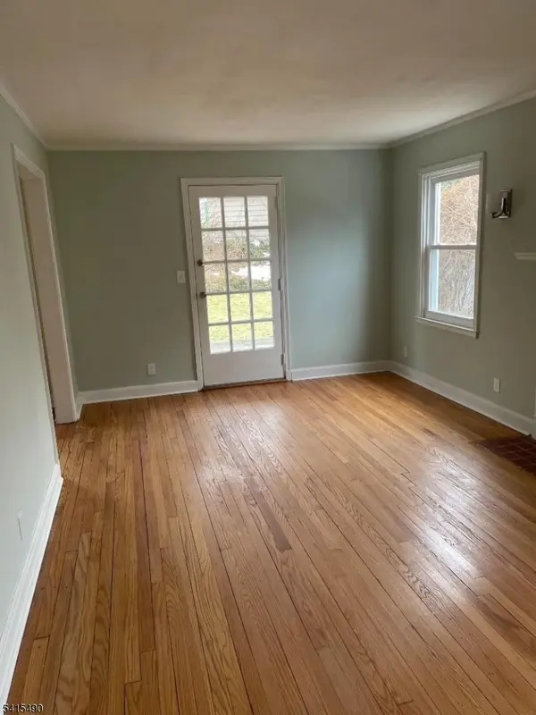 9 Pierson St, Bloomfield Twp., NJ 07003