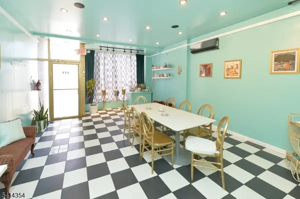 306 Queen Anne Rd, Teaneck Twp., NJ 07666