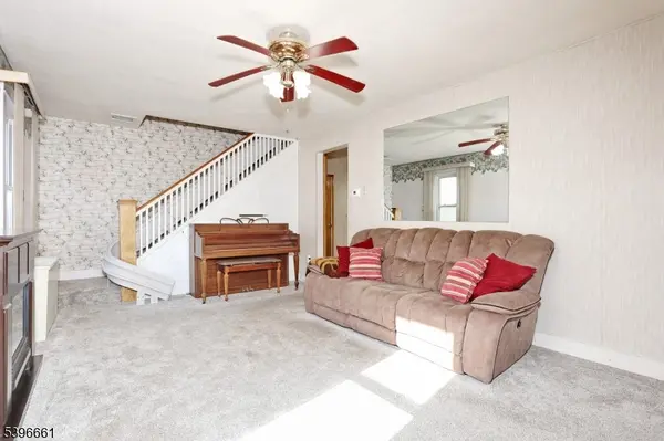 128 9Th Ave, Hawthorne Boro, NJ 07506