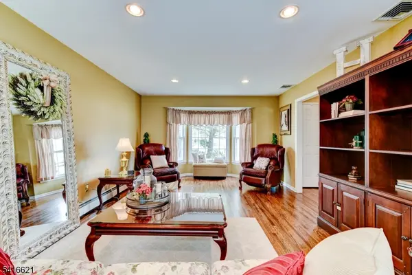 149 Flocktown Rd, Washington Twp., NJ 07853