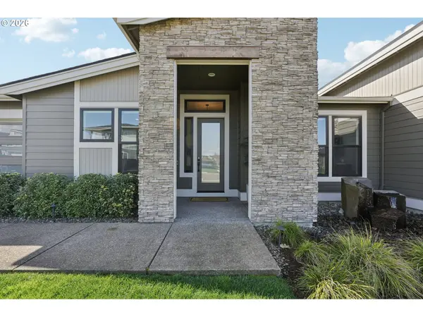 5904 SE MCINNIS ST, Hillsboro, OR 97123