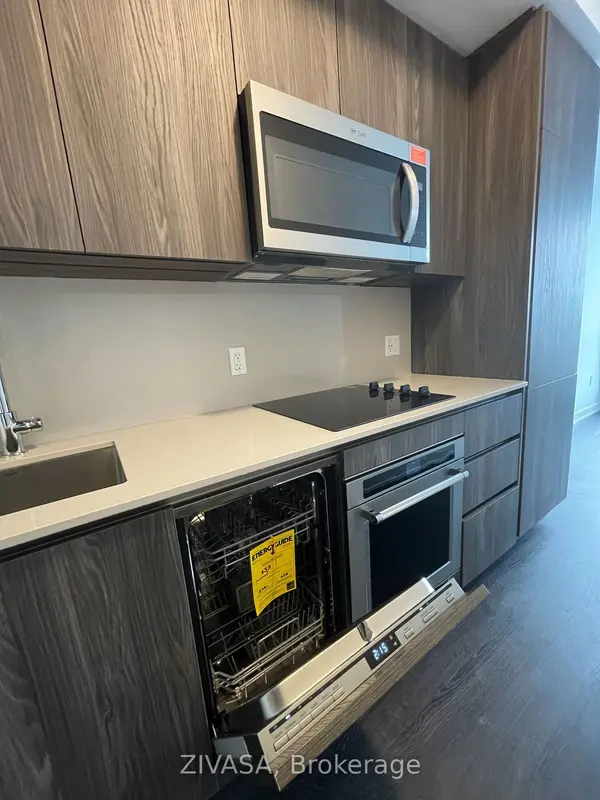 15 Richardson ST N #1311, Toronto C08, ON M5A 1B4