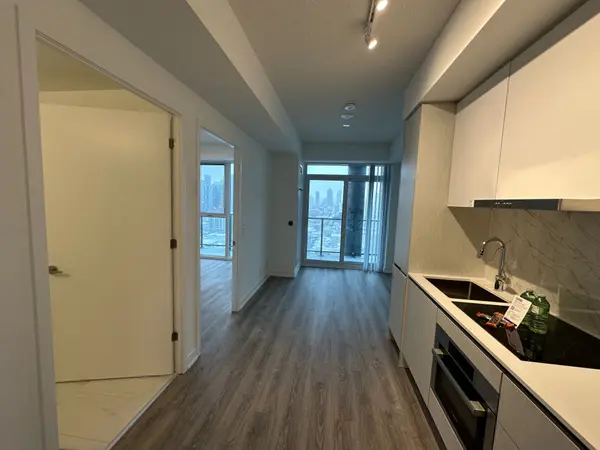 180 Front ST E #2715, Toronto C08, ON M5A 0A9