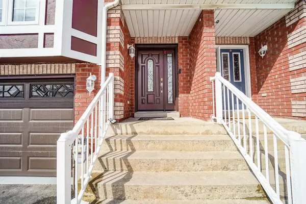 28 Kilgannon AVE, Clarington, ON L1E 3E1