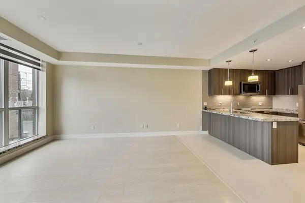 2A Queensbury AVE #304, Toronto E06, ON M1N 2X7