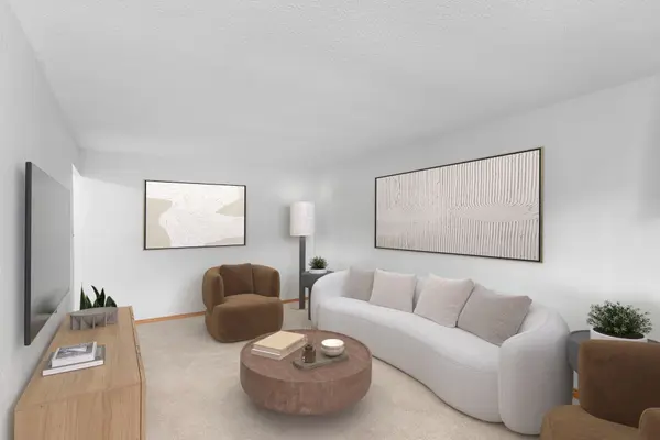 936 Glen ST #312, Oshawa, ON L1J 5Z7