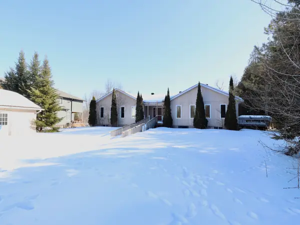 7709 Smith BLVD,  Georgina,  ON L0E 1N0