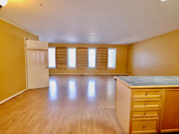 7709 Smith BLVD, Georgina, ON L0E 1N0