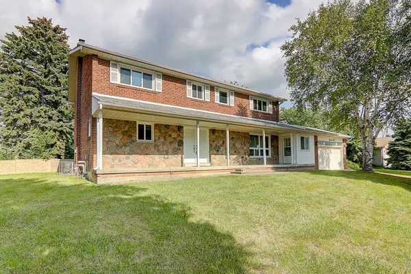 57 Laureleaf RD, Markham, ON L3T 2X9