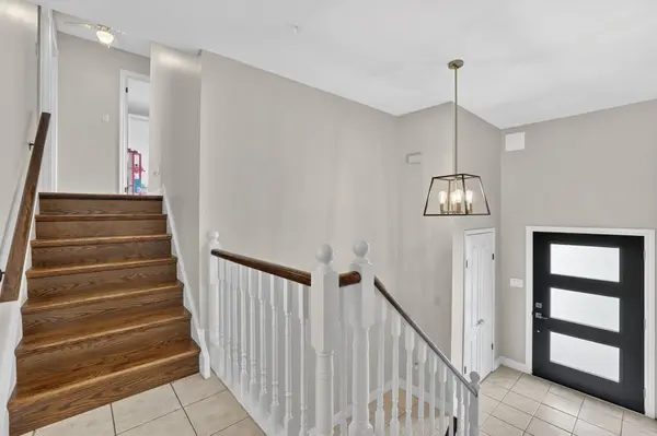 10 Catherine ST, Adjala-tosorontio, ON L0G 1L0