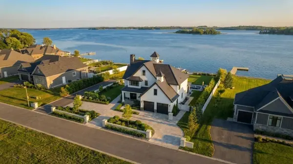 47 Dock LN, Tay, ON L0K 1R0