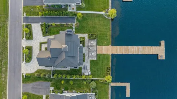 47 Dock LN, Tay, ON L0K 1R0