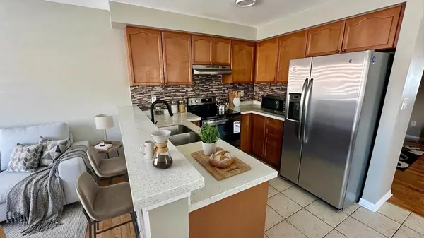 49 Eastway ST, Brampton, ON L6S 6L9