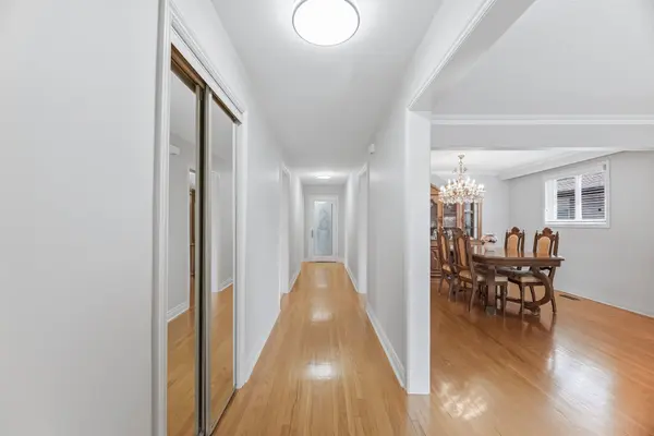 6 Disan CT, Toronto W10, ON M9V 4A7