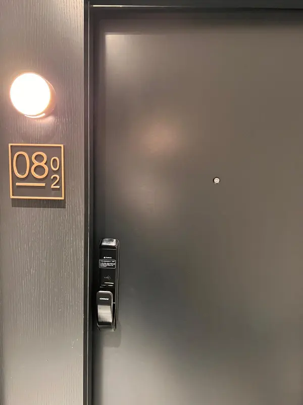 3200 William Coltson AVE E #802, Oakville, ON L6H 7W6